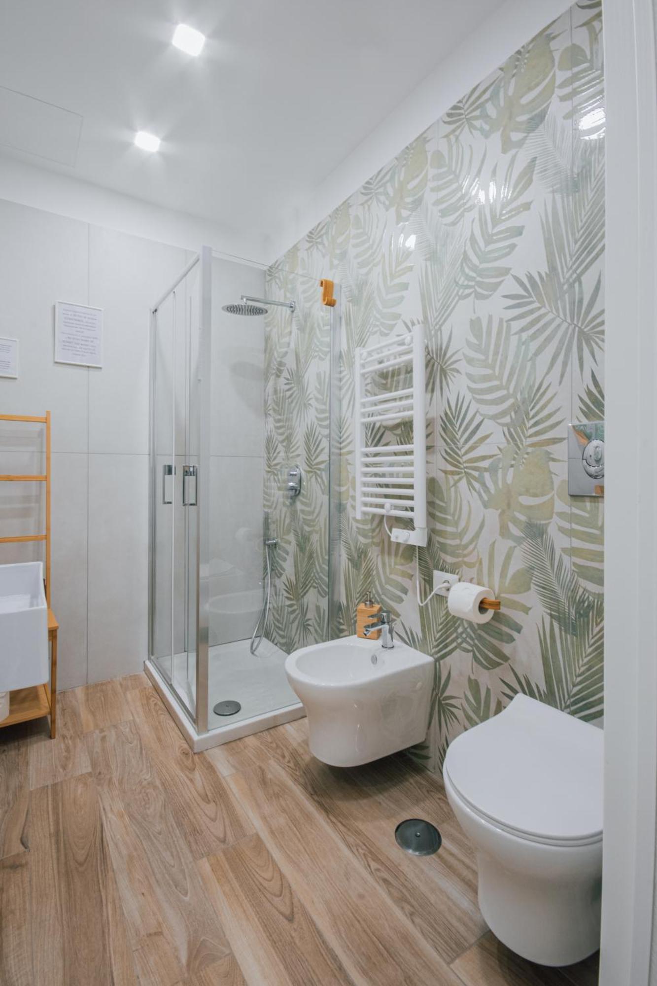 B&B Lara'S Home By I Borbone Neapel Exteriör bild