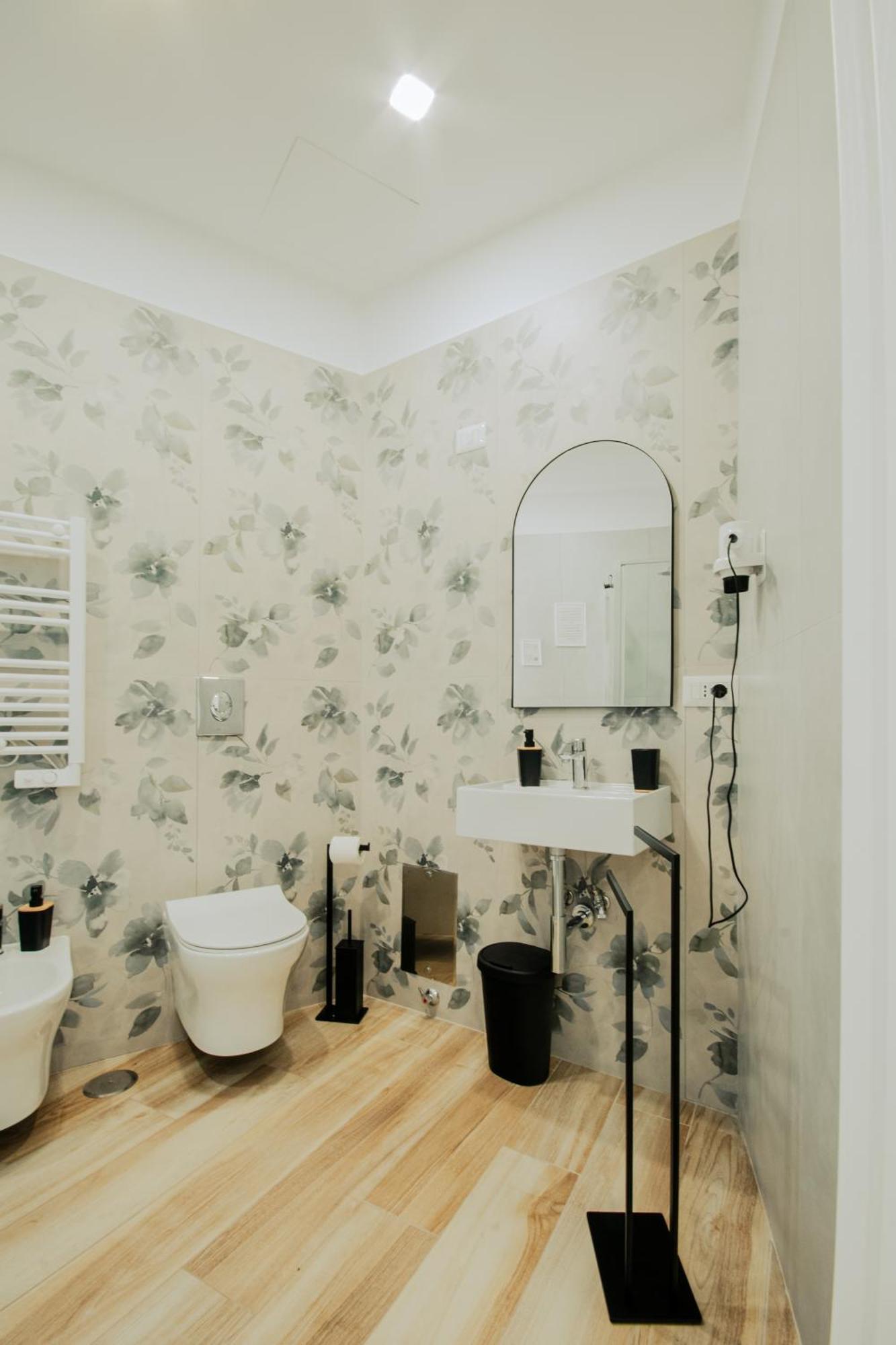 B&B Lara'S Home By I Borbone Neapel Exteriör bild