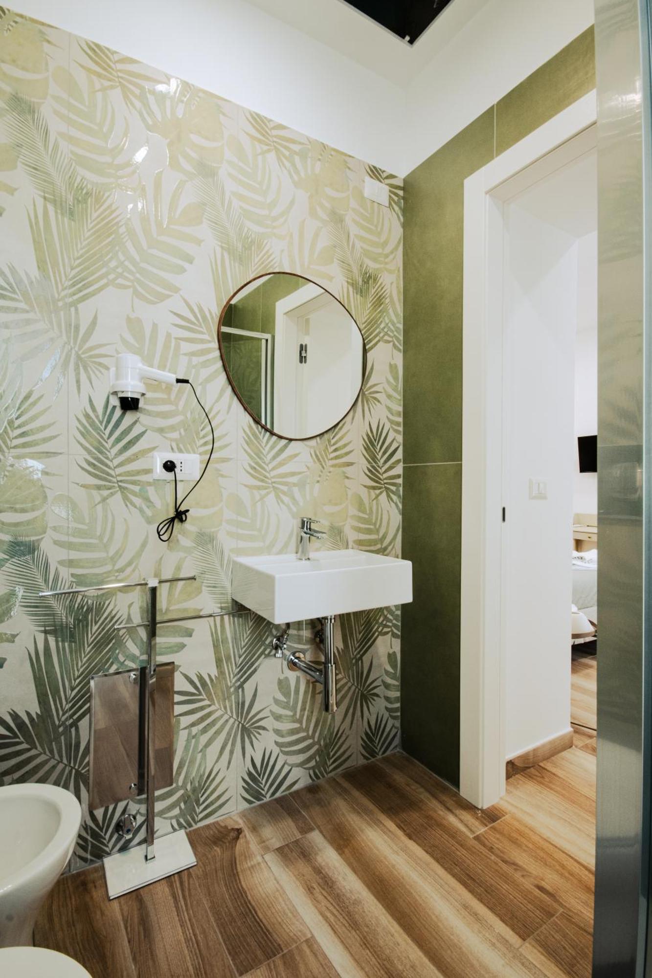 B&B Lara'S Home By I Borbone Neapel Exteriör bild